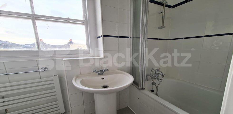 			NEWLY REFURBISHED!, 3 Bedroom, 1 bath, 1 reception Flat			 Royal College Street, CAMDEN TOWN