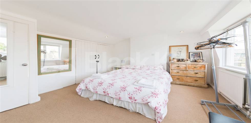 			4 Bedroom, 2 bath, 1 reception 			 Maygrove Road,  London  NW6