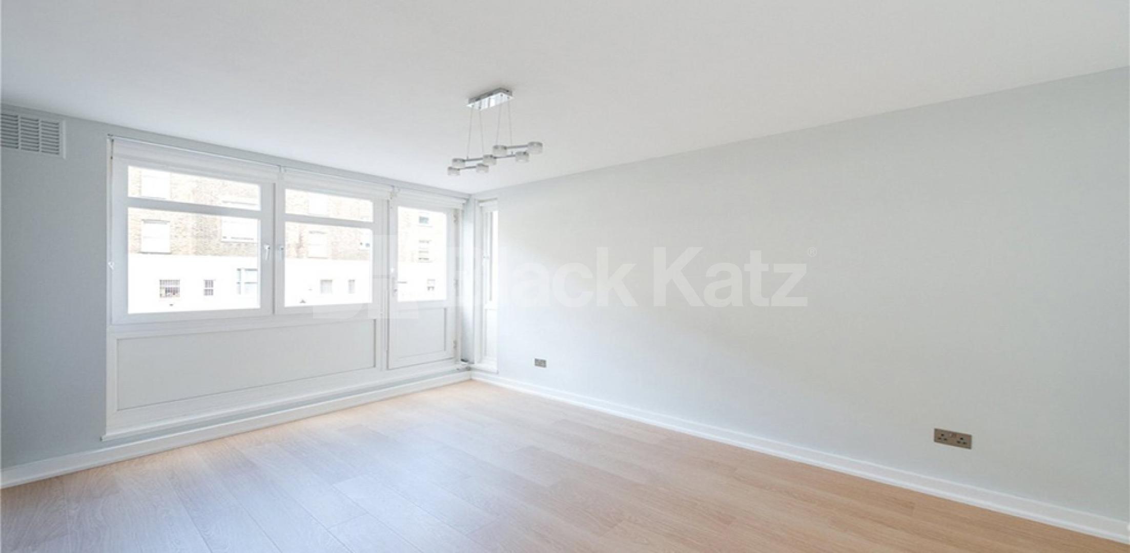 Modern one bed located within a stones throw to Regents Park Albany Street, Regents Park - Great Portland Street