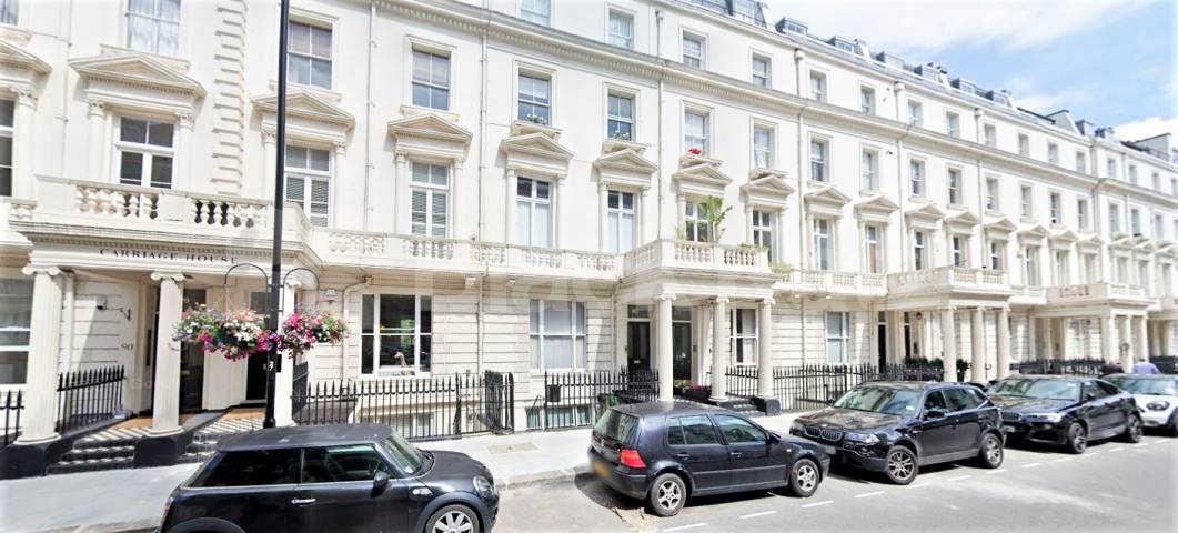 A well-presented, fully furnished studio apartment available now on the sought-after Randolph Avenue, W9 Randolph Avenue, London, W9,  London