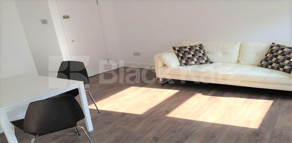 			1 Bedroom, 1 bath, 1 reception Flat			 Caledonian Road , CALEDONIAN ROAD