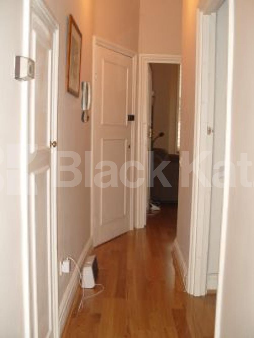 			LET, 2 Bedroom, 1 bath, 1 reception Flat			 Hetley Road, Shepherds Bush