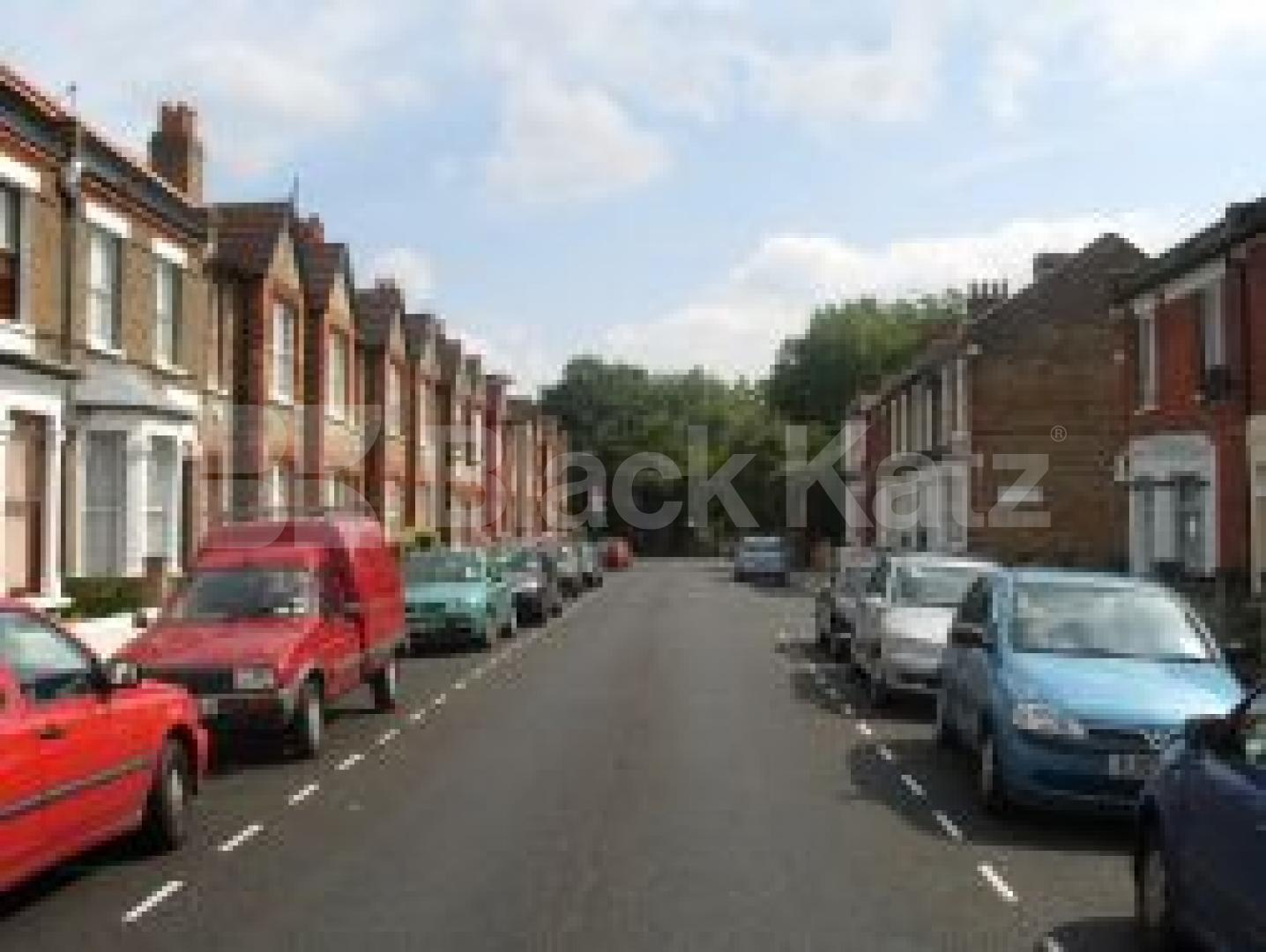 			NEW INSTRUCTION , 2 Bedroom, 1 bath, 1 reception Ground Floor Flat			 Stronsa Road, Wendall Park