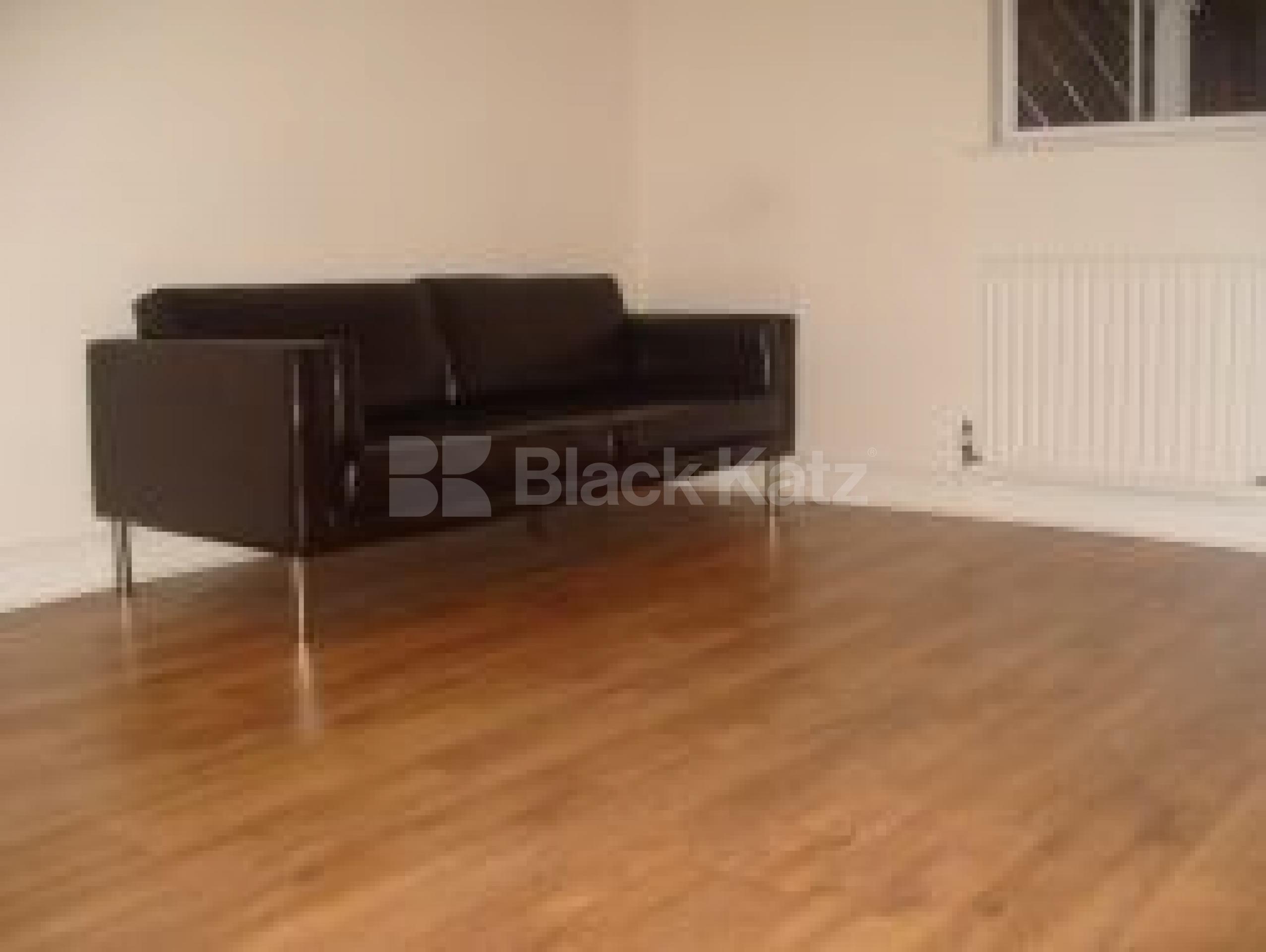 			1 Bedroom, 1 bath, 1 reception Flat			 Turnham Green Terrace, Chiswick W4