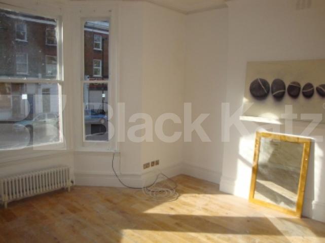 			NEW INSTRUCTION!, 4 Bedroom, 1 bath, 1 reception Flat			 Shirland Road, MAIDA VALE