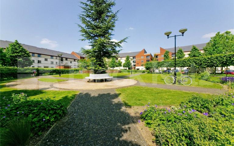 			PRIVATE GATED DEVELOPMENT 2 BED / 2 BATH!, 2 Bedroom, 1 bath, 1 reception Flat			 Manor Gardens, HOLLOWAY