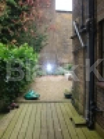 			1 Bedroom, 1 bath, 1 reception Flat			 Sutherland Avenue, MAIDA VALE