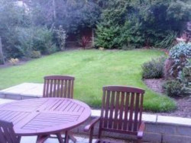 			4 Bedroom, 1 bath, 1 reception Flat			 Gladstone Park Gardens, CRICKLEWOOD