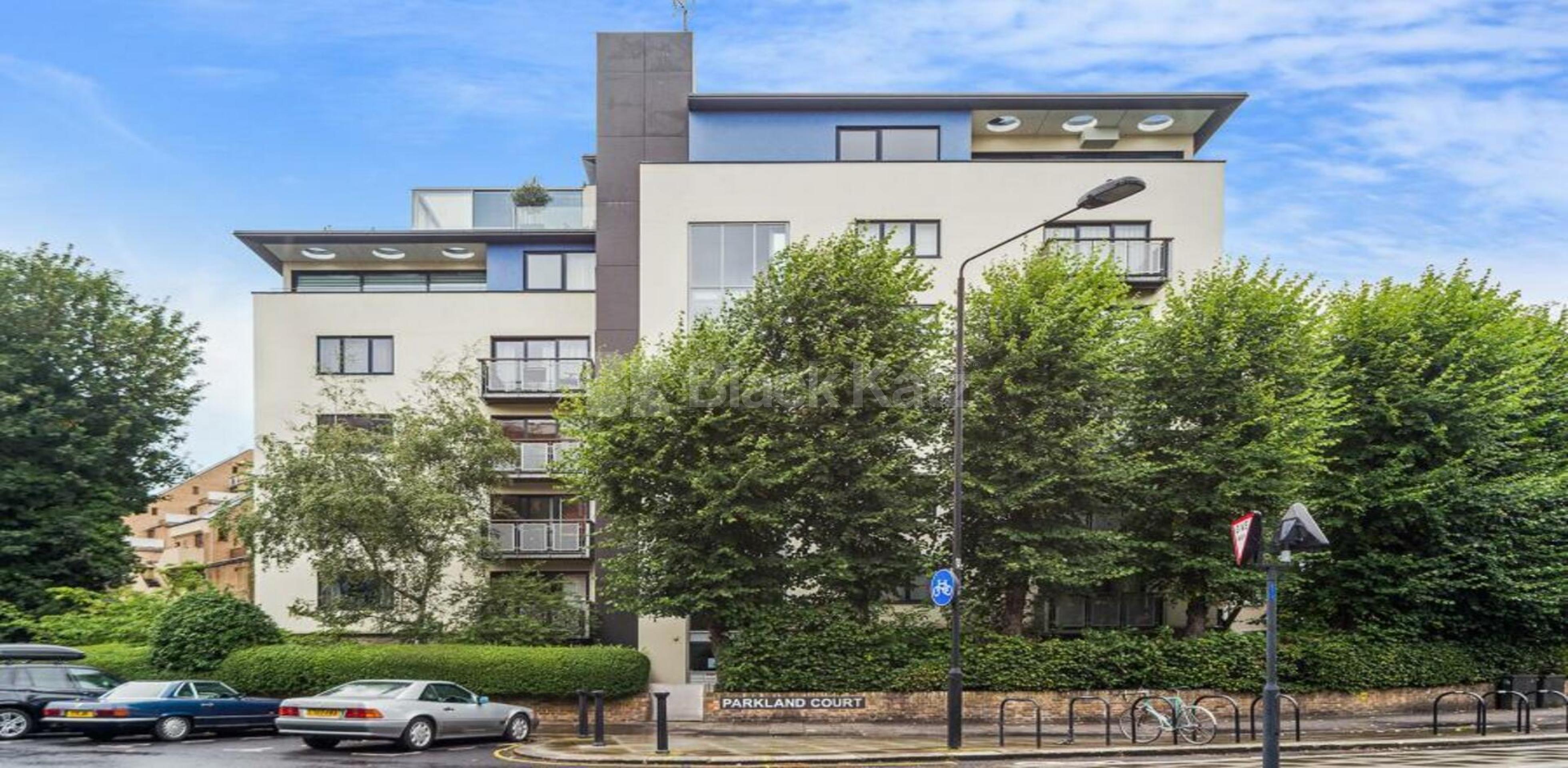 			2 Bedroom, 1 bath, 1 reception Apartment			 Addison Road , Holland Park W14