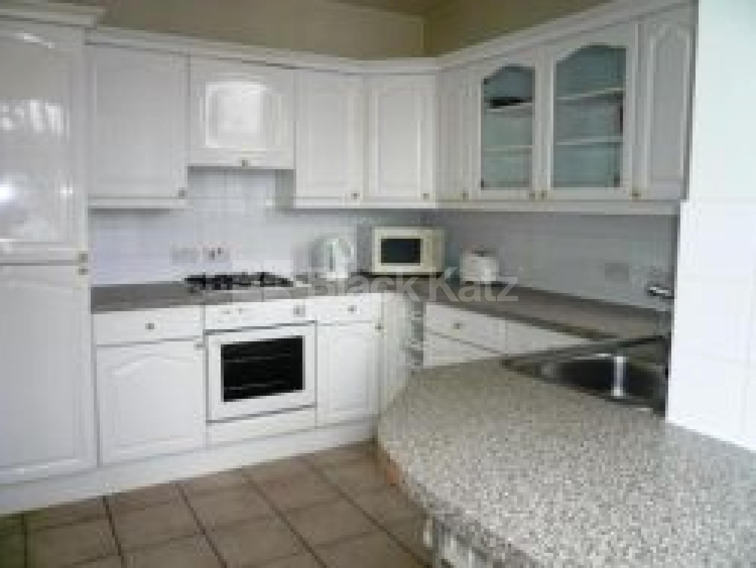 			2 Bedroom, 1 bath, 1 reception Flat			 Sutherland Avenue, MAIDA VALE W9