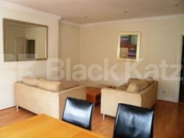 			2 Bedroom, 1 bath, 1 reception Flat			 Sutherland Avenue, MAIDA VALE