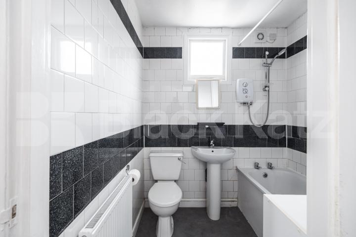 a unique and spacious almost 4,000 square feet Victorian semi-detached villa Alexandra Grove, Finsbury Park