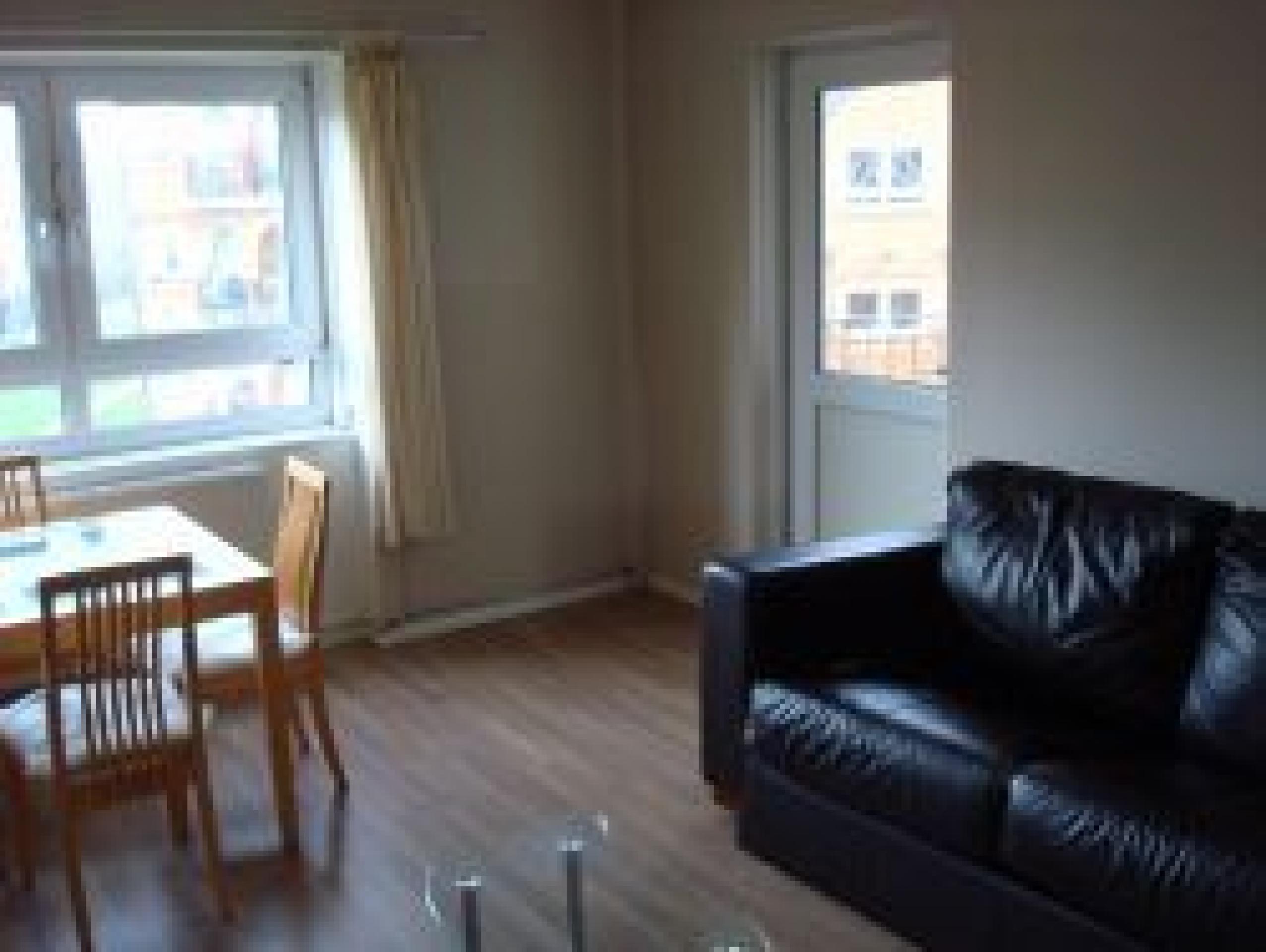 			2 Bedroom, 1 bath, 1 reception Flat			 South End Close, BELSIZE PARK/HAMPSTEAD HEATH NW3