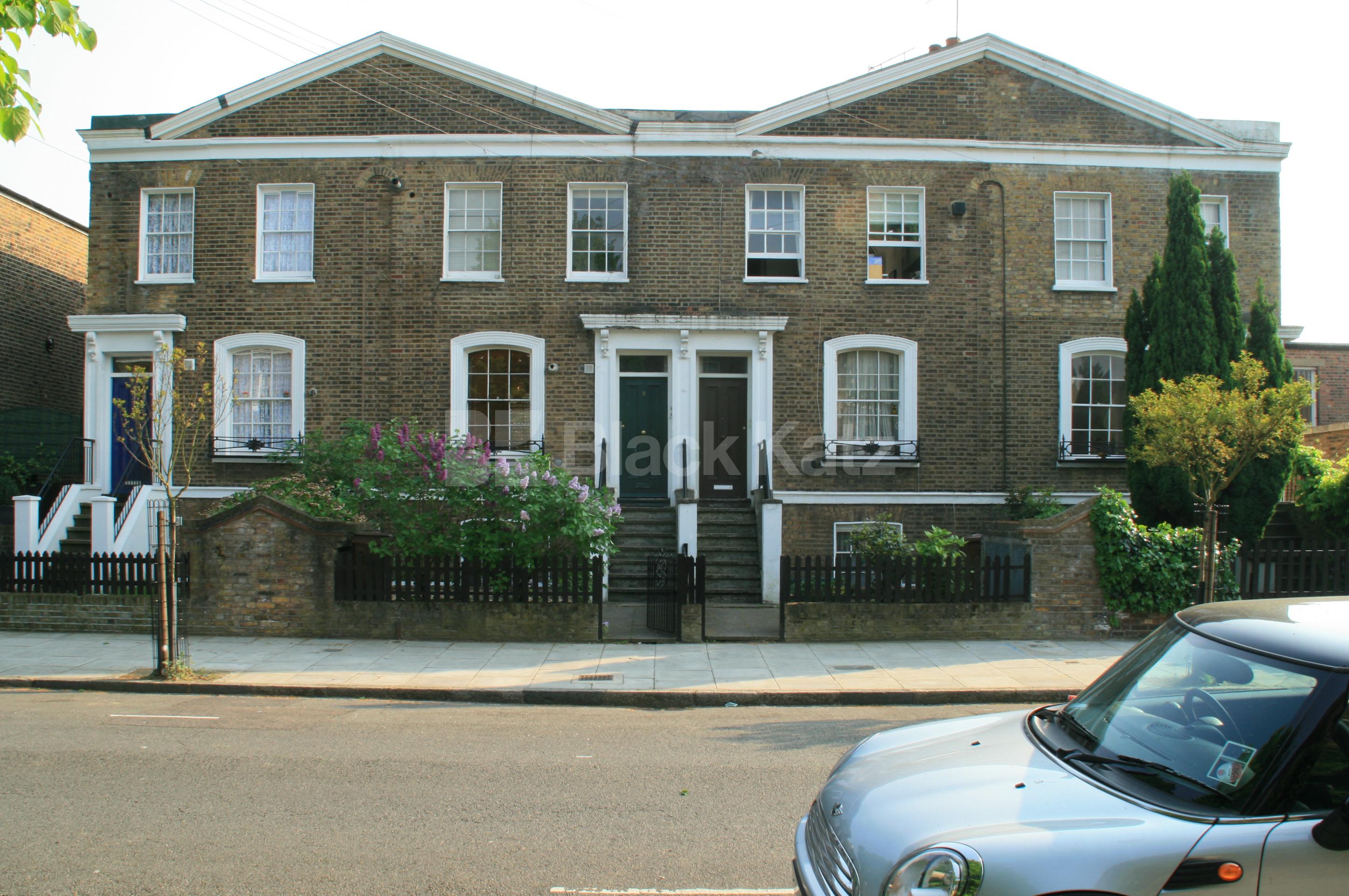 			New Instruction, 1 Bedroom, 1 bath, 1 reception Flat			 Southgate Road, ISLINGTON N1 N1