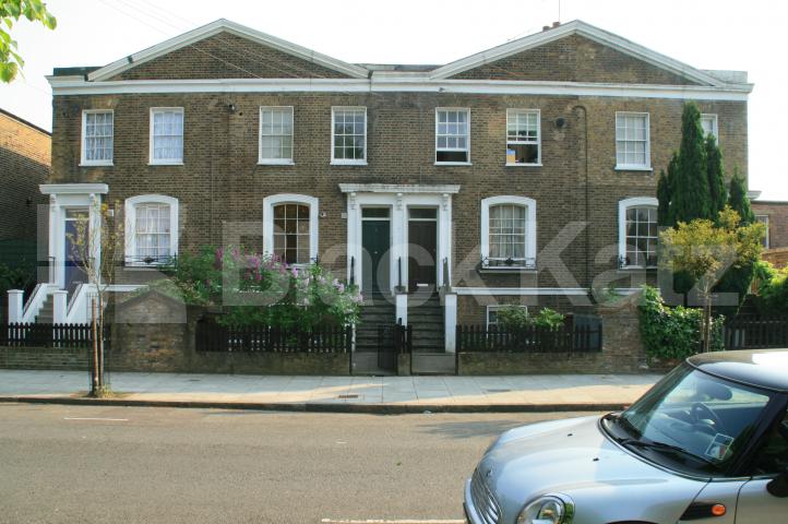 			New Instruction, 1 Bedroom, 1 bath, 1 reception Flat			 Southgate Road, ISLINGTON N1