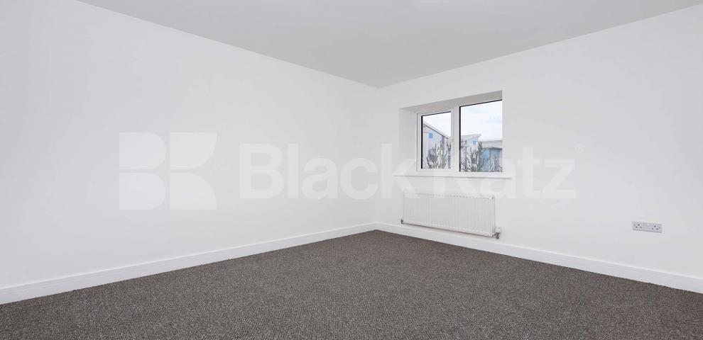 			UNDER OFFER , 3 Bedroom, 1 bath, 1 reception House			 Colegrove Road , Peckham 