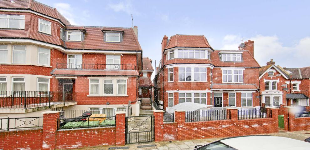 Bright and airy one bedroom property in stunning mansion block Farnan Lodge. Farnan Rd.  , Streatham