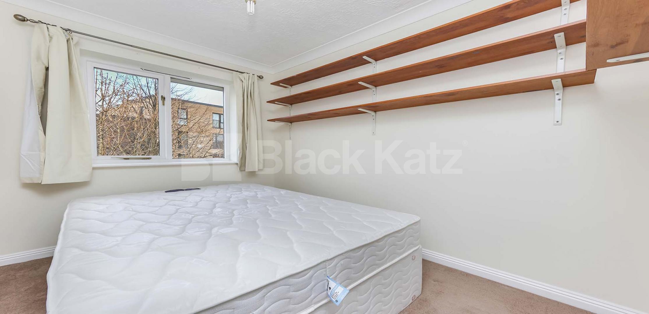 			NEW INSTRUCTION (Includes Parking)., 2 Bedroom, 1 bath, 1 reception Penthouse			 Sheppard Drive, Bermondsey