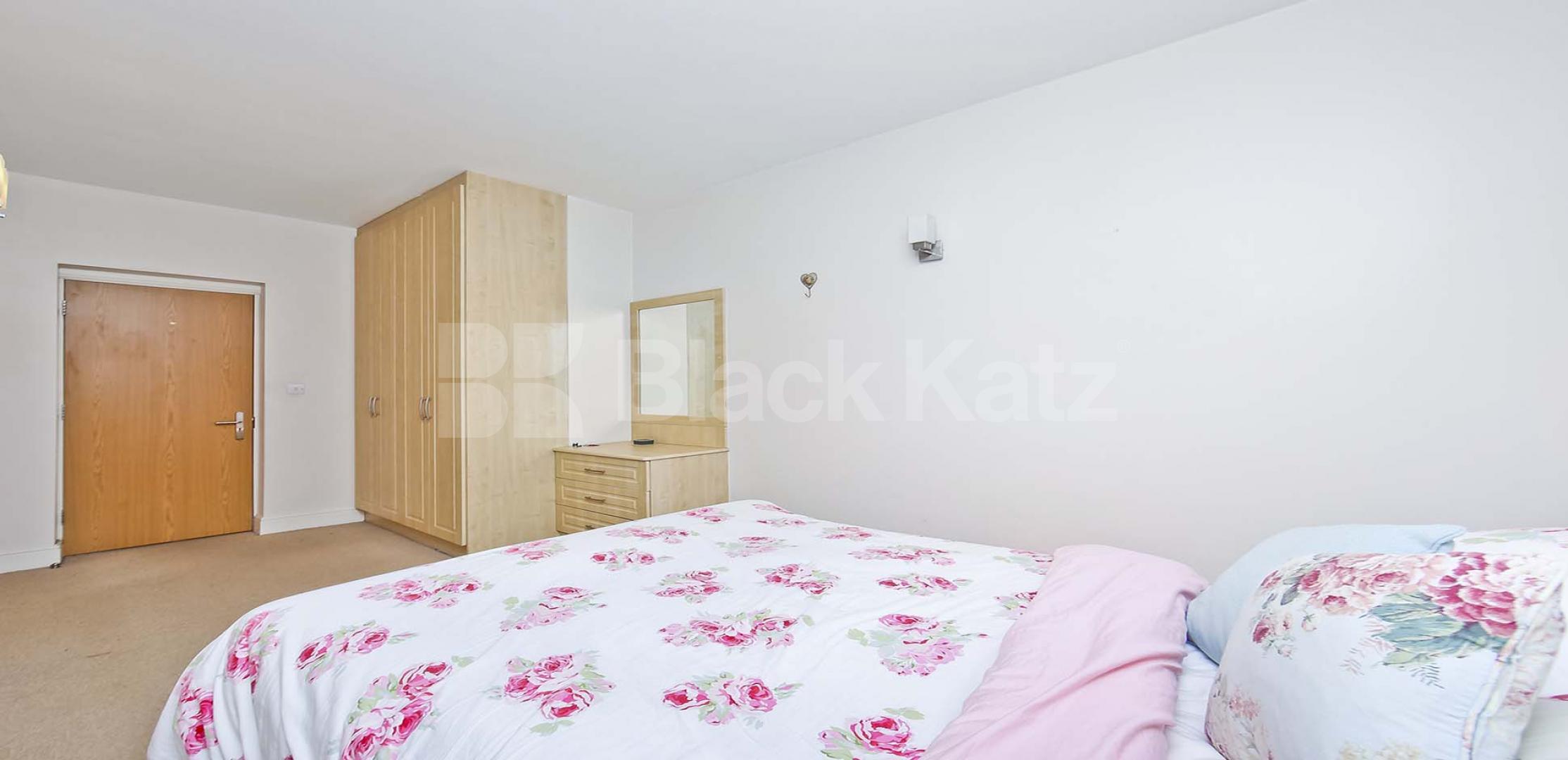 			UNDER OFFER, 2 Bedroom, 1 bath, 1 reception Apartment			 Farnan Road  , Streatham