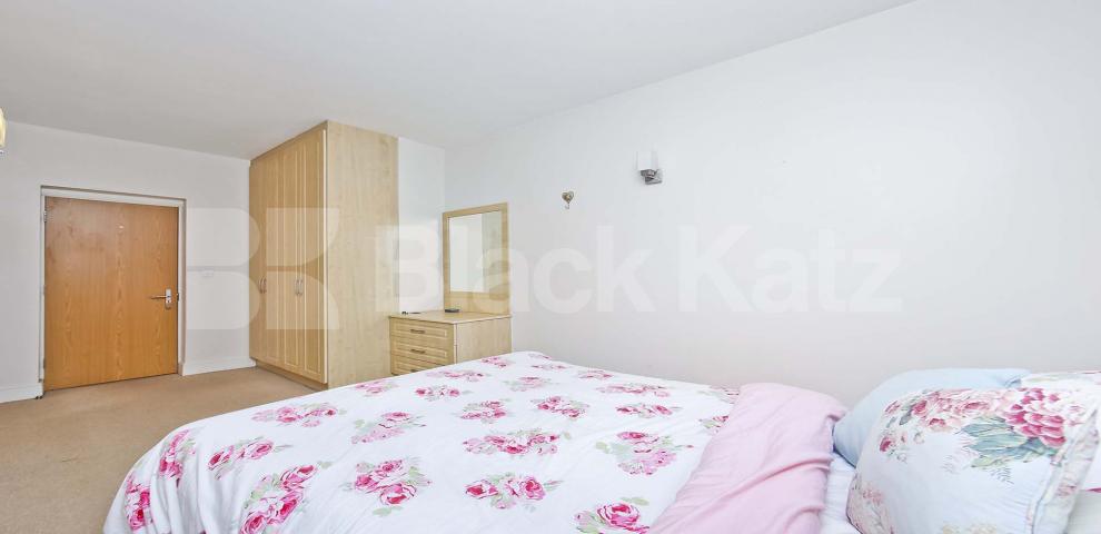 			UNDER OFFER, 2 Bedroom, 1 bath, 1 reception Apartment			 Farnan Road  , Streatham