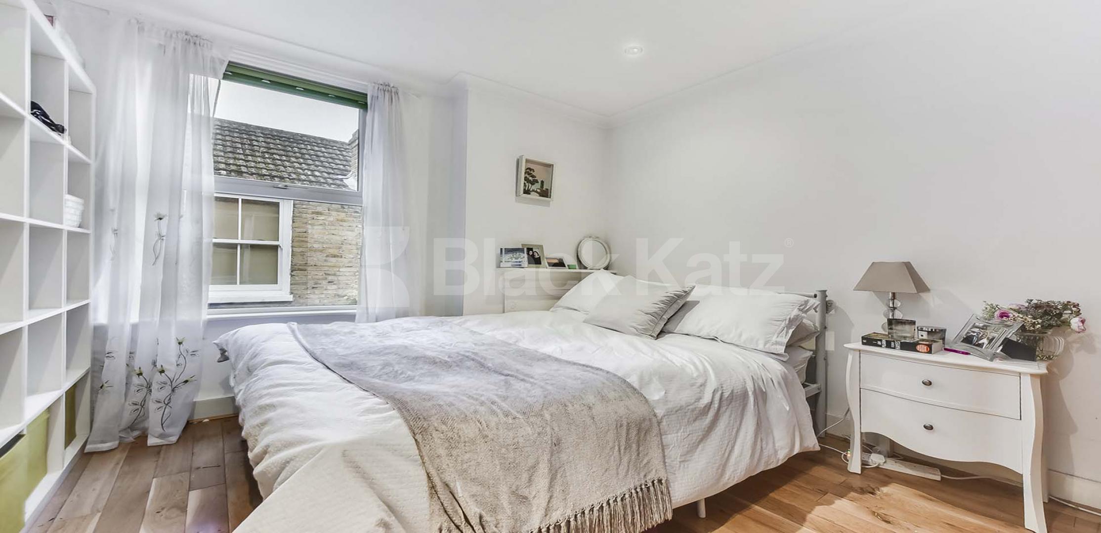 			UNDER OFFER , 4 Bedroom, 1 bath, 1 reception Maisonette			 Radbourne Road, Clapham South/Balham 