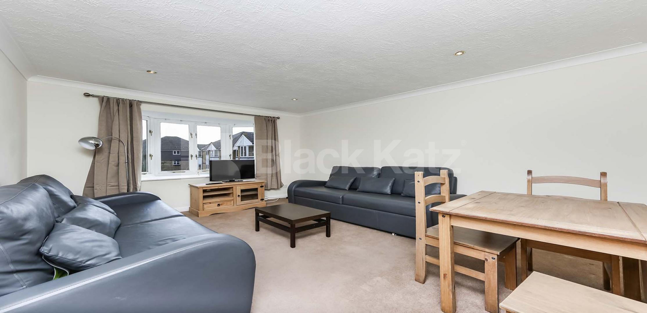 			NEW INSTRUCTION (Includes Parking)., 2 Bedroom, 1 bath, 1 reception Penthouse			 Sheppard Drive, Bermondsey