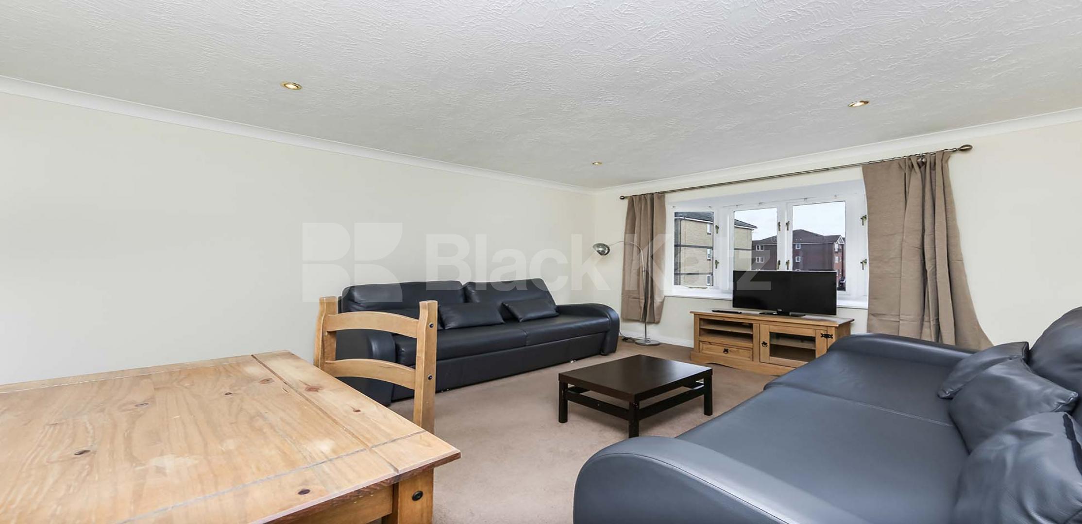 			NEW INSTRUCTION (Includes Parking)., 2 Bedroom, 1 bath, 1 reception Penthouse			 Sheppard Drive, Bermondsey