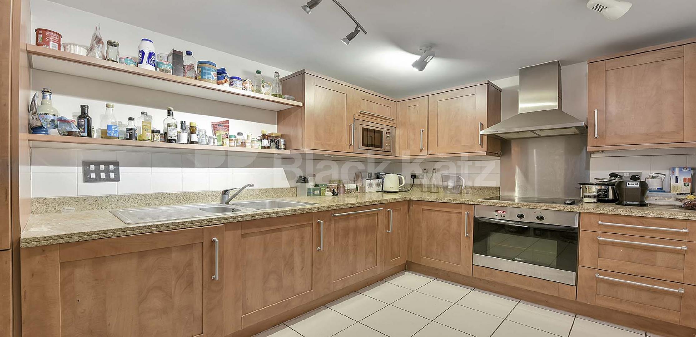 			UNDER OFFER, 3 Bedroom, 1 bath, 1 reception Penthouse			 Great Dover Street, Borough/London Bridge