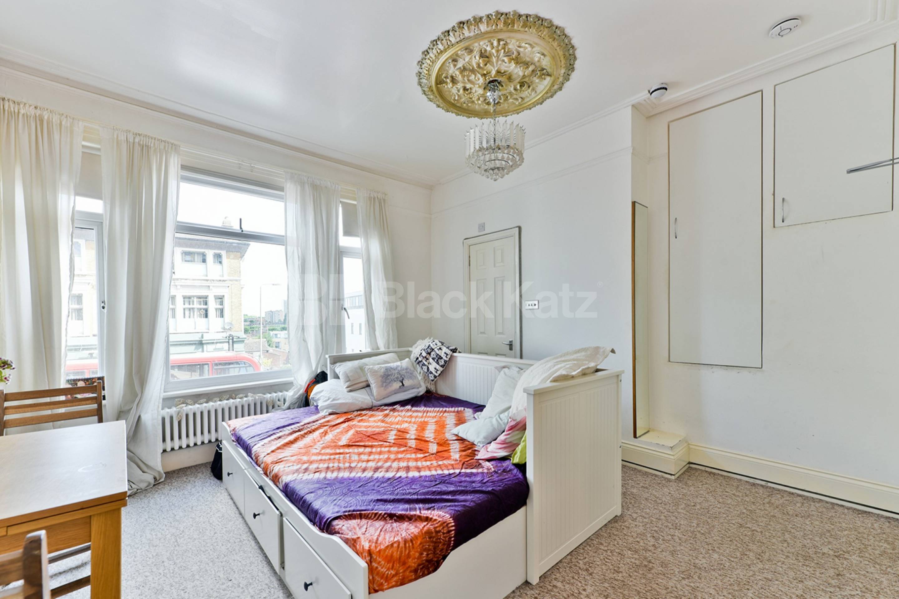 Gas, electric, water, council tax & internet all included in the rent Lavender Hill, Battersea/Clapham SW11