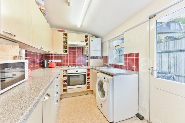 Triplex Georgian town house with two bathrooms & patio area Henshaw Street, Borough/Elephant and Castle