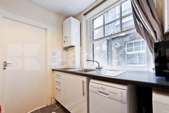 Beautiful one bed moments from London Bridge  Union Street, Borough, London Bridge and Southwark Borders