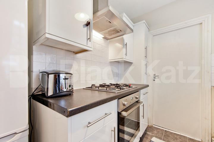 Beautiful one bed moments from London Bridge  Union Street, Borough, London Bridge and Southwark Borders