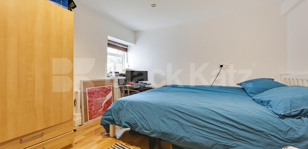 			NEW INSTRUCTION , 4 Bedroom, 2 bath, 1 reception Apartment			 Cavendish Road, Clapham South 