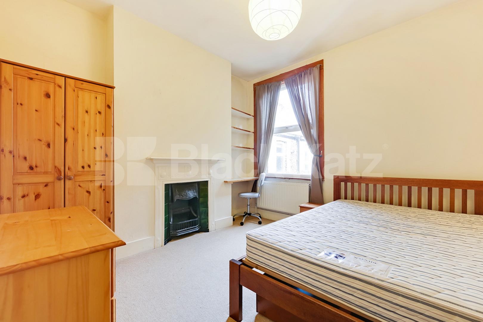 Top floor conversion, bright and airy with additional study room Lyham Road, Clapham Park