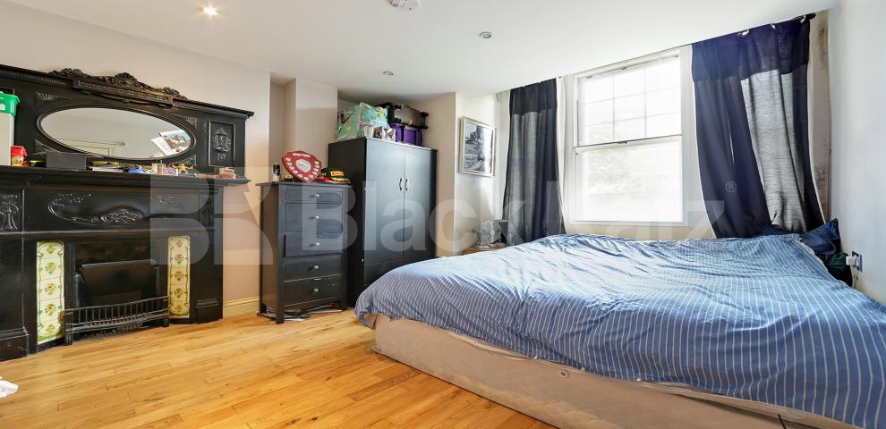 			NEW INSTRUCTION , 4 Bedroom, 2 bath, 1 reception Apartment			 Cavendish Road, Clapham South 