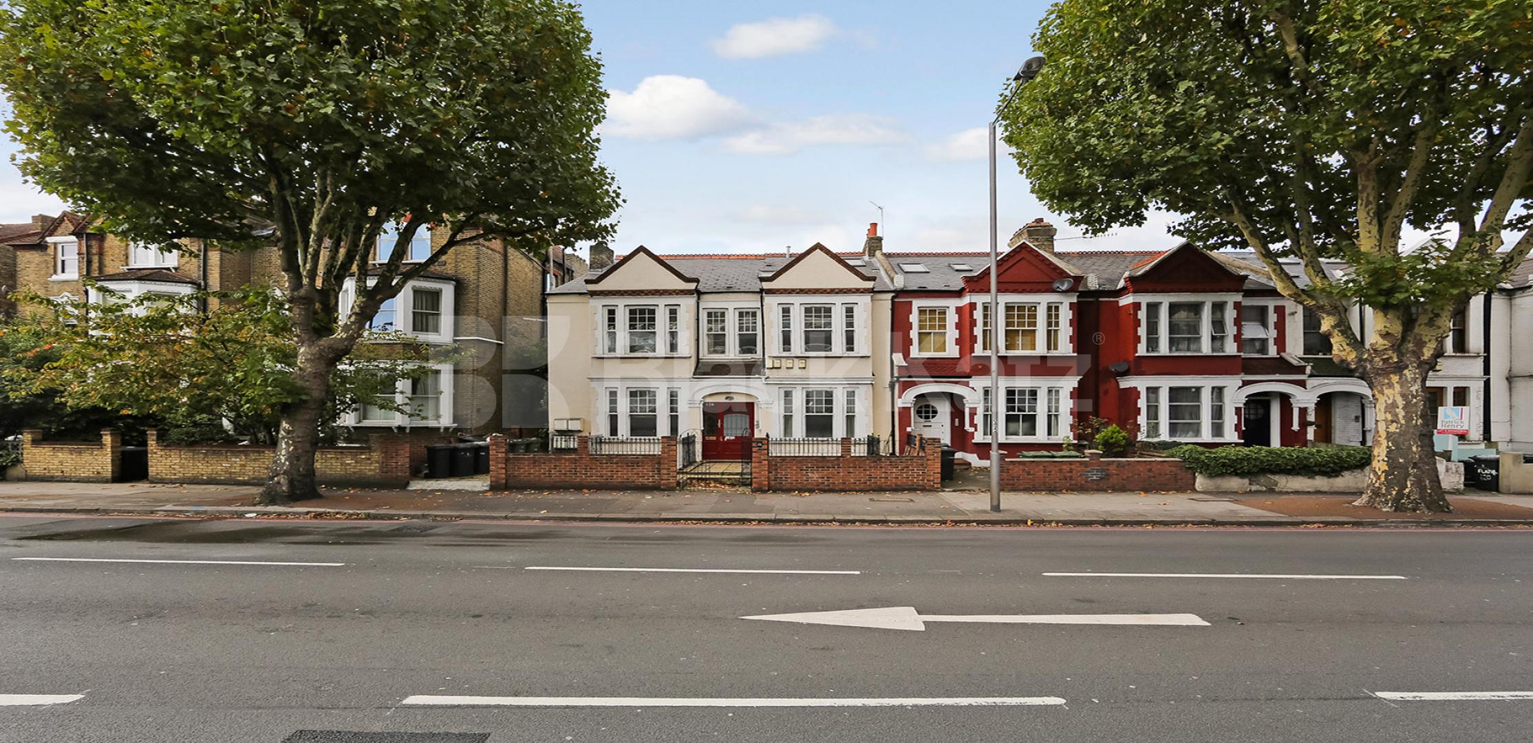 			NEW INSTRUCTION , 4 Bedroom, 2 bath, 1 reception Apartment			 Cavendish Road, Clapham South 