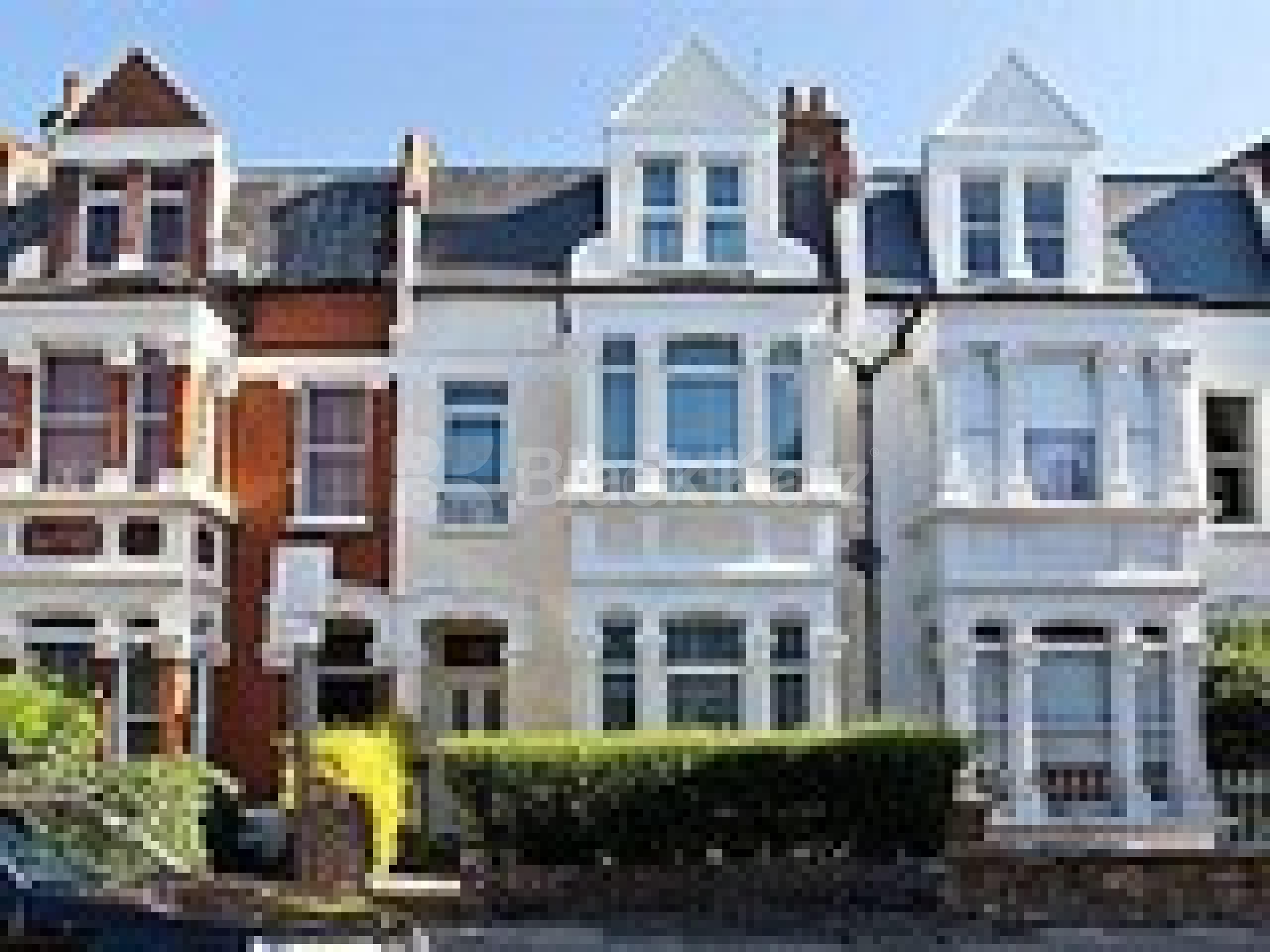 			New Instruction, 1 Bedroom, 1 bath, 1 reception Flat			 Springdale Road, STOKE NEWINGTON N16