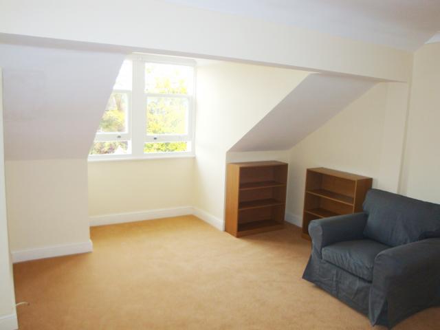 			2 Bedroom, 1 bath, 1 reception Flat			 St Gabriels Road, WILLESDEN GREEN