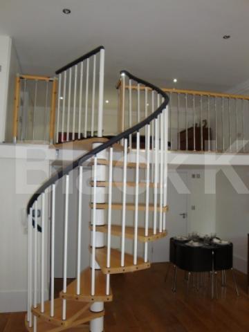 			NEW INSTRUCTION!, Studio Apartment, 1 bath, 1 reception Flat			 Fitzjohns Avenue, SWISS COTTAGE