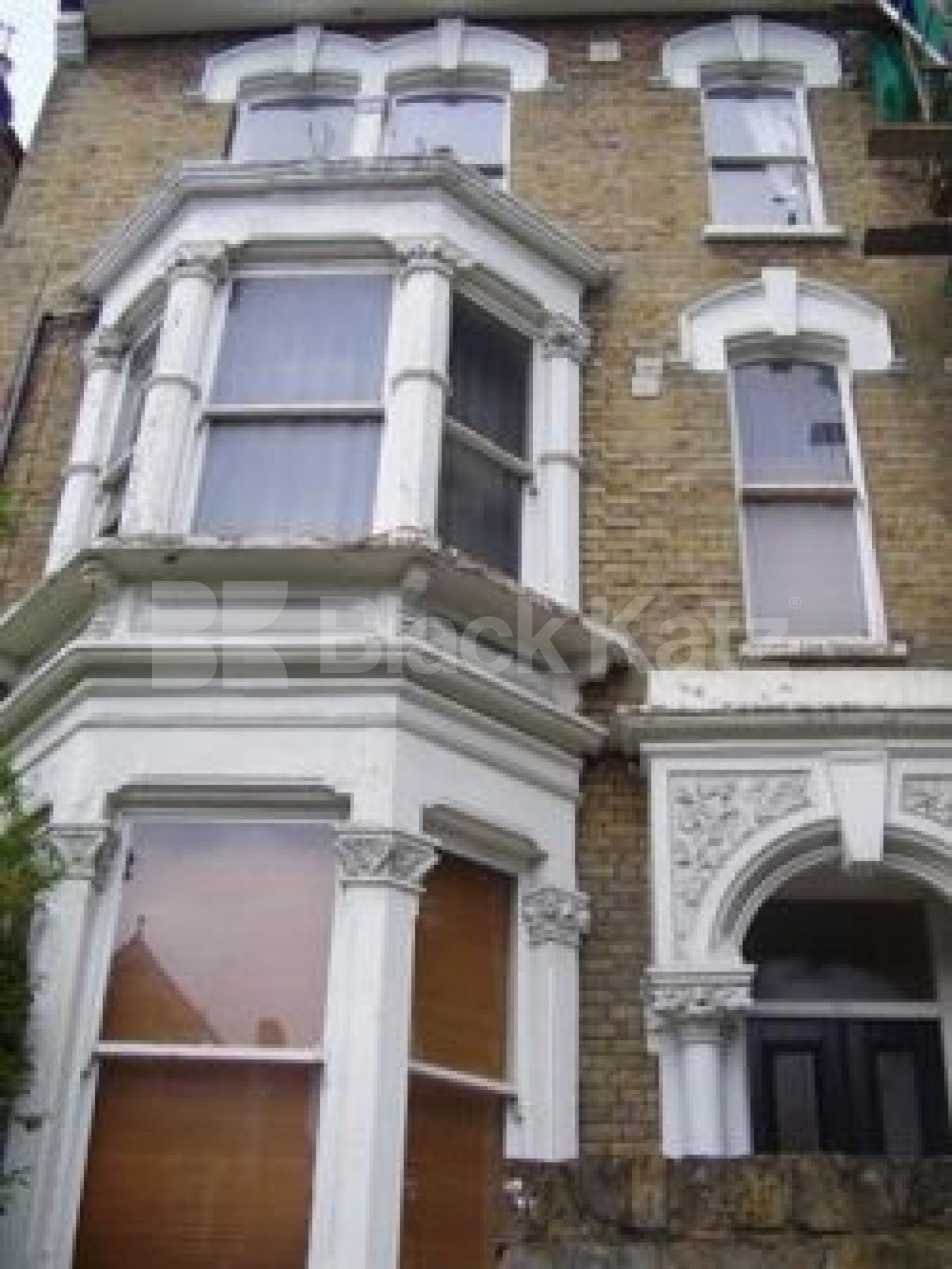 			3 Bedroom, 1 bath, 1 reception Flat			 Stapleton Hall Road, STROUD GREEN N4 N4