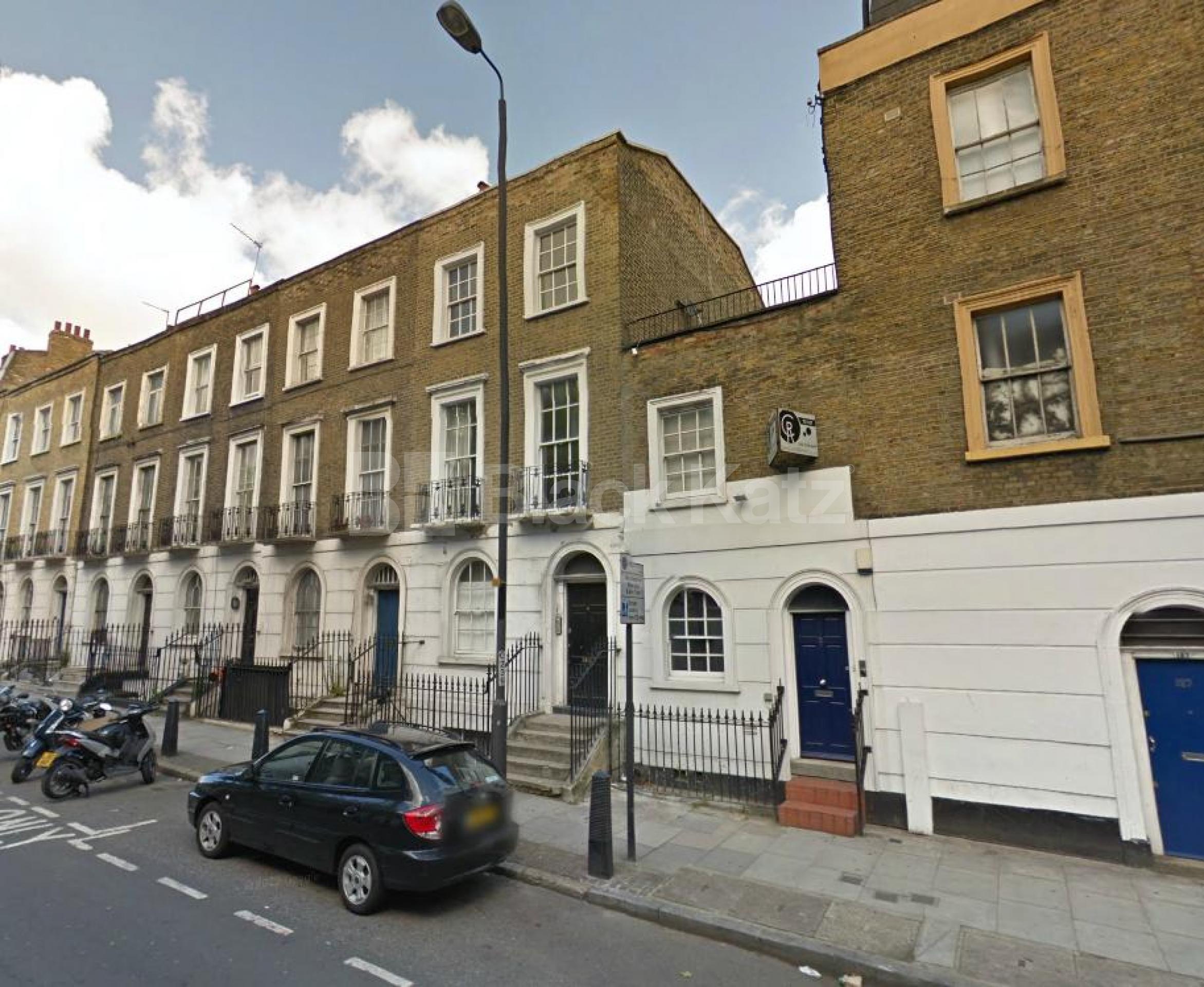 			1 MONTHS DEPOSIT SAVING YOU £609!, 1 Bedroom, 1 bath, 1 reception Flat			 Swinton Street, KINGS CROSS  WC1