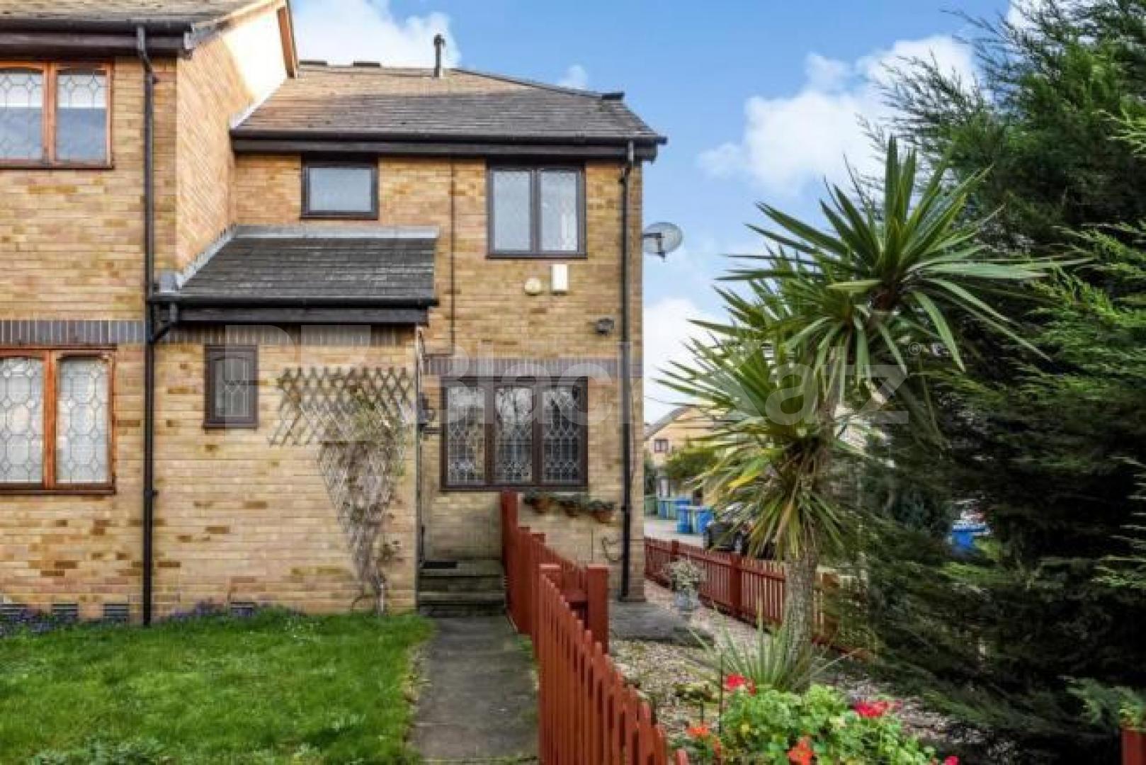 			NEW INSTRUCTION (Includes Parking), 3 Bedroom, 1 bath, 1 reception End Terraced House			 Surrey Water Raod., Canada Water