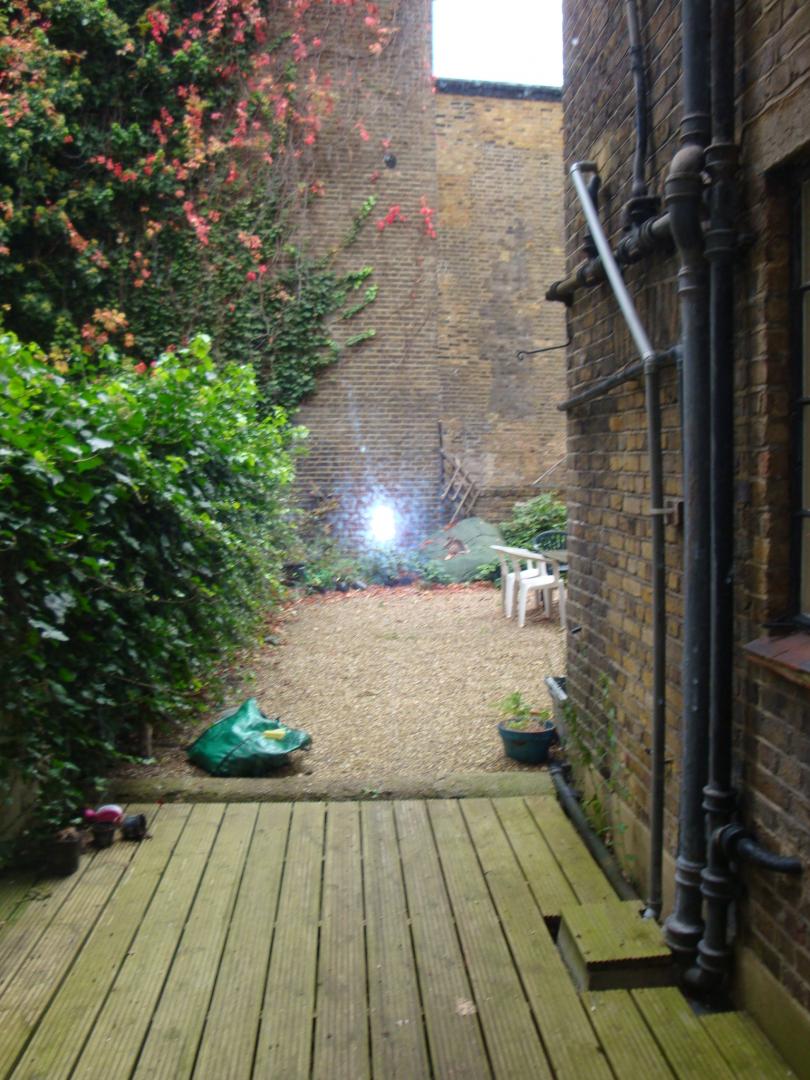 			Spacious garden flat, 1 Bedroom, 1 bath, 1 reception Flat			 Sutherland Avenue, MAIDA VALE