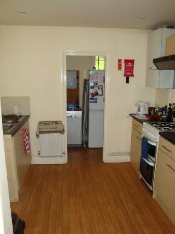 			Spacious garden flat, 1 Bedroom, 1 bath, 1 reception Flat			 Sutherland Avenue, MAIDA VALE