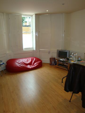 			Spacious garden flat, 1 Bedroom, 1 bath, 1 reception Flat			 Sutherland Avenue, MAIDA VALE