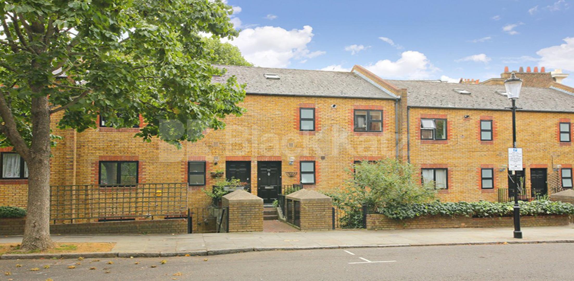 			STUNNING 2 BED !, 2 Bedroom, 1 bath, 1 reception Flat			 Tavistock Crescent, PORTOBELLO / WESTBOURNE PARK