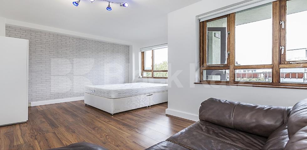 			NEW INSTRUCTION & GOOD FOR  3 SHARERS!, 3 Bedroom, 1 bath, 1 reception Flat			 Birkenhead Street, KINGS CROSS