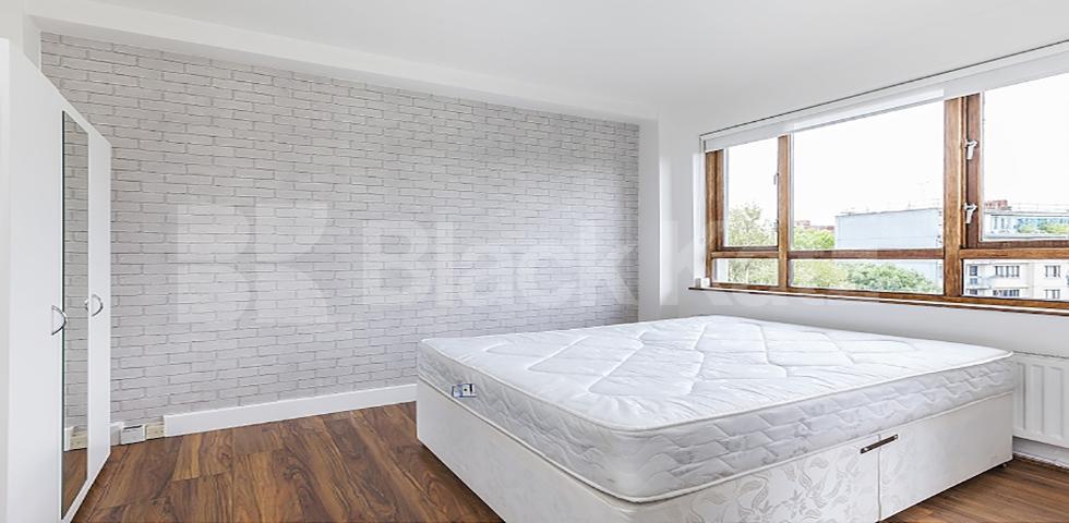 			NEW INSTRUCTION!, 2 Bedroom, 1 bath, 1 reception Flat			 Birkenhead Street, KINGS CROSS