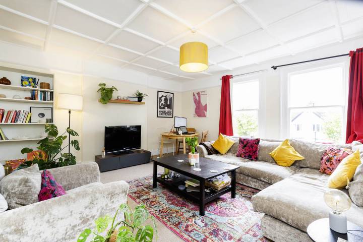 Modern Apartment Fordwych road, West Hampstead