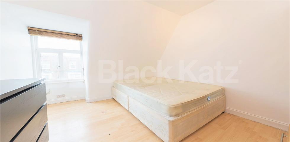 			2 Bedroom, 1 bath, 1 reception 			 High Road, London, NW10,  London